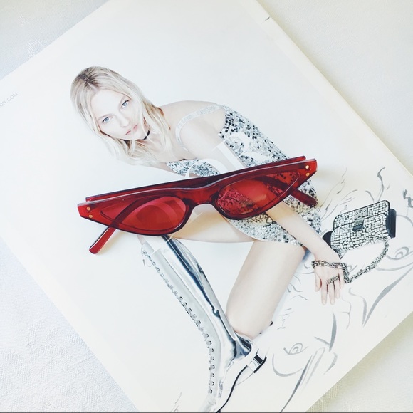Last 1✨🆕June Red Cat Eye Tiny Sunnies Sunglasses - Picture 8 of 8